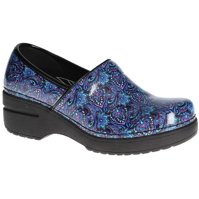 Easy Works by Easy Street Womens Lead Faux Leather Printed Clogs