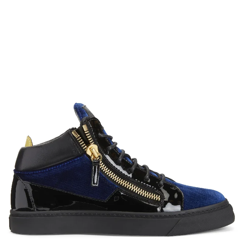 Giuseppe Zanotti Kriss