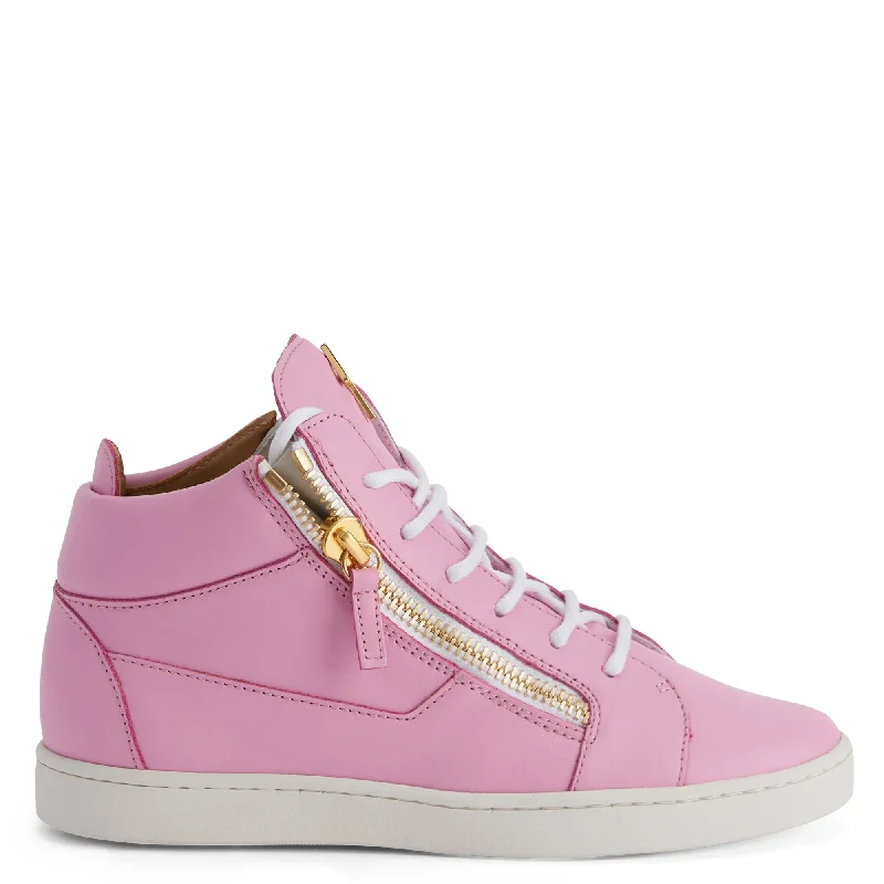 Giuseppe Zanotti Kriss