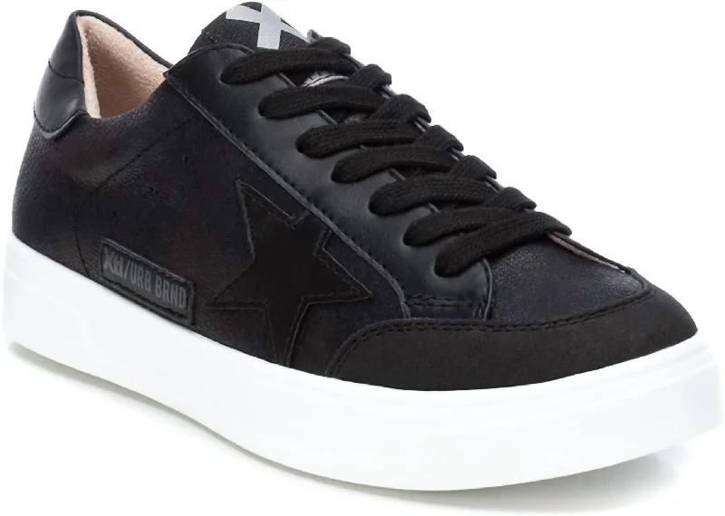 Women's Lace-Up Sneakers In Black