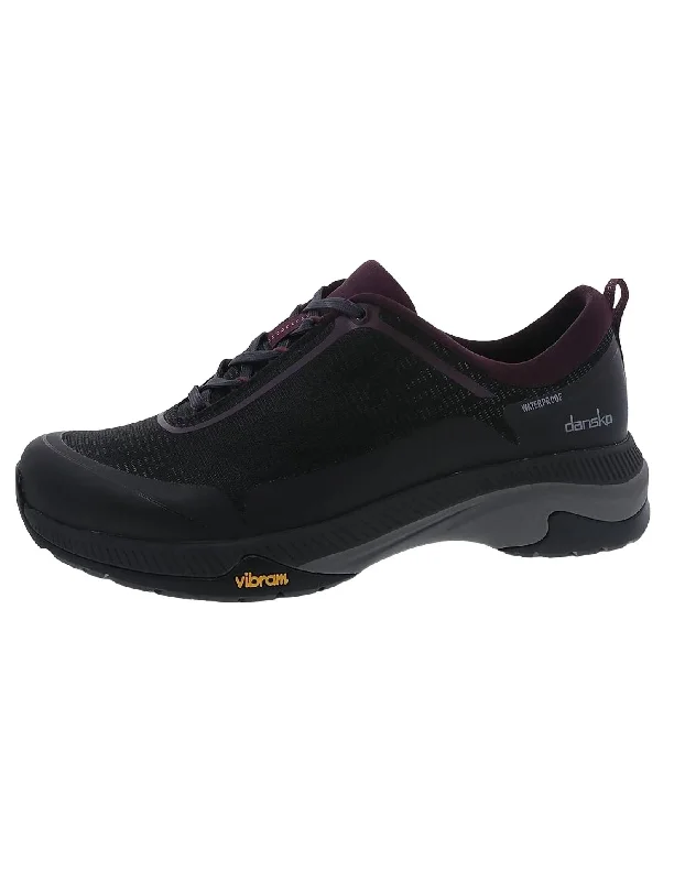 Women's Makayla Outdoor Sneaker In Black