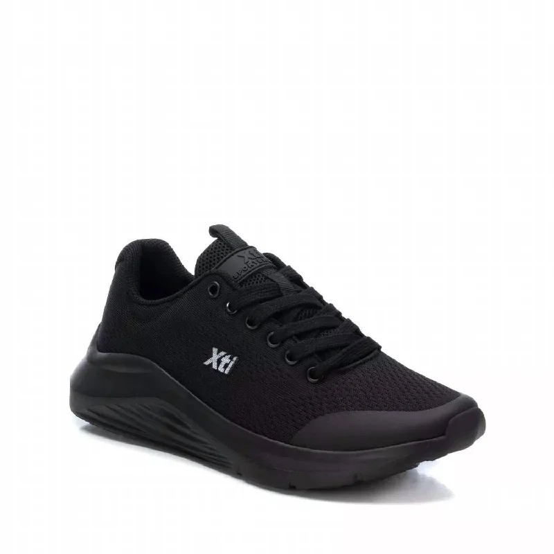 Women's Sneakers In Black