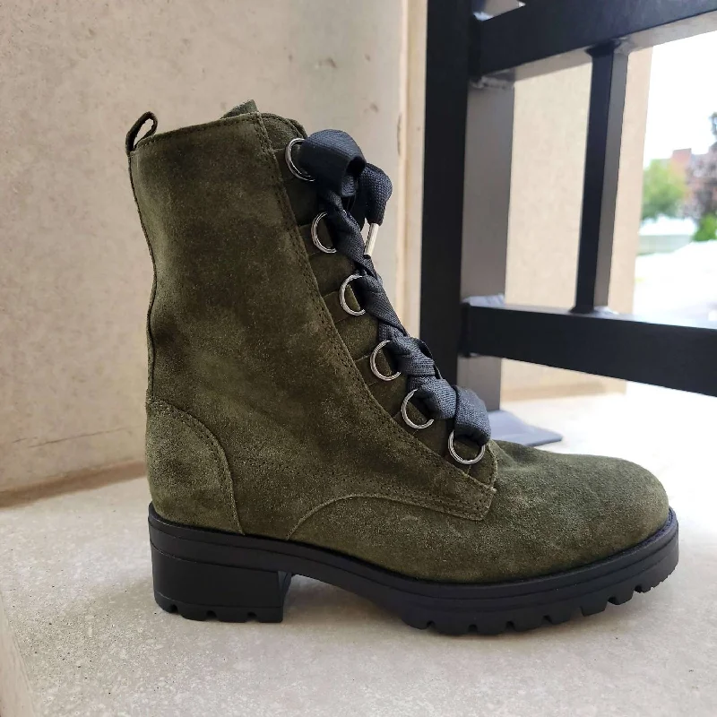 92.784.31 - Booties In Olive