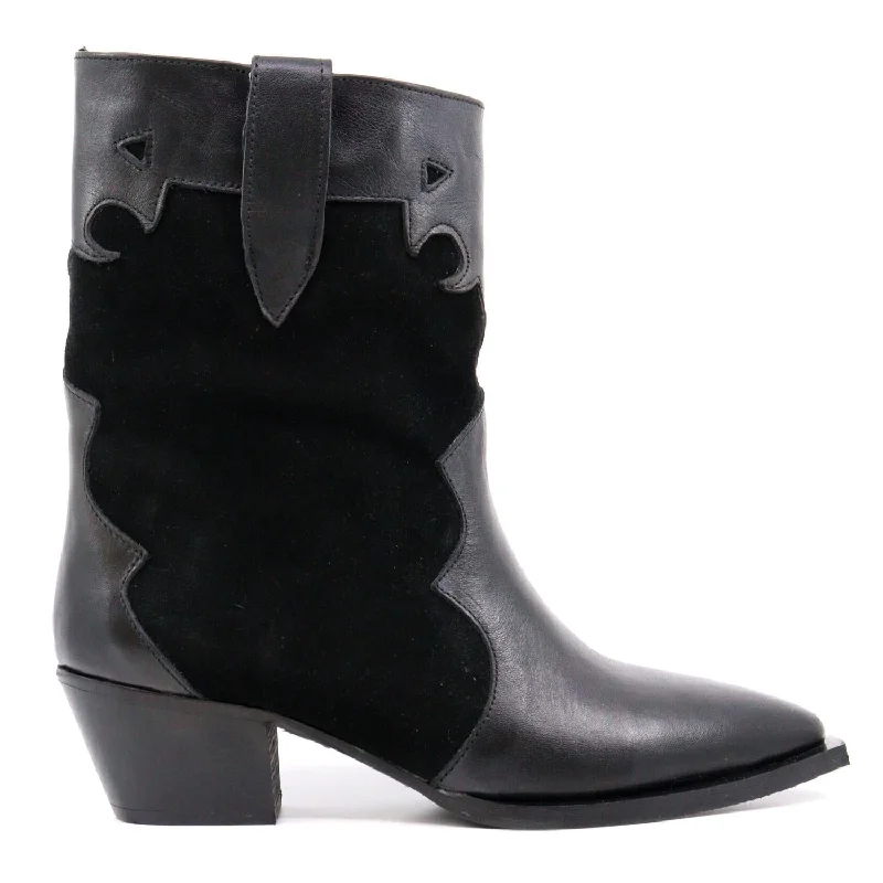 Deka Black In Black Leather / Black Suede